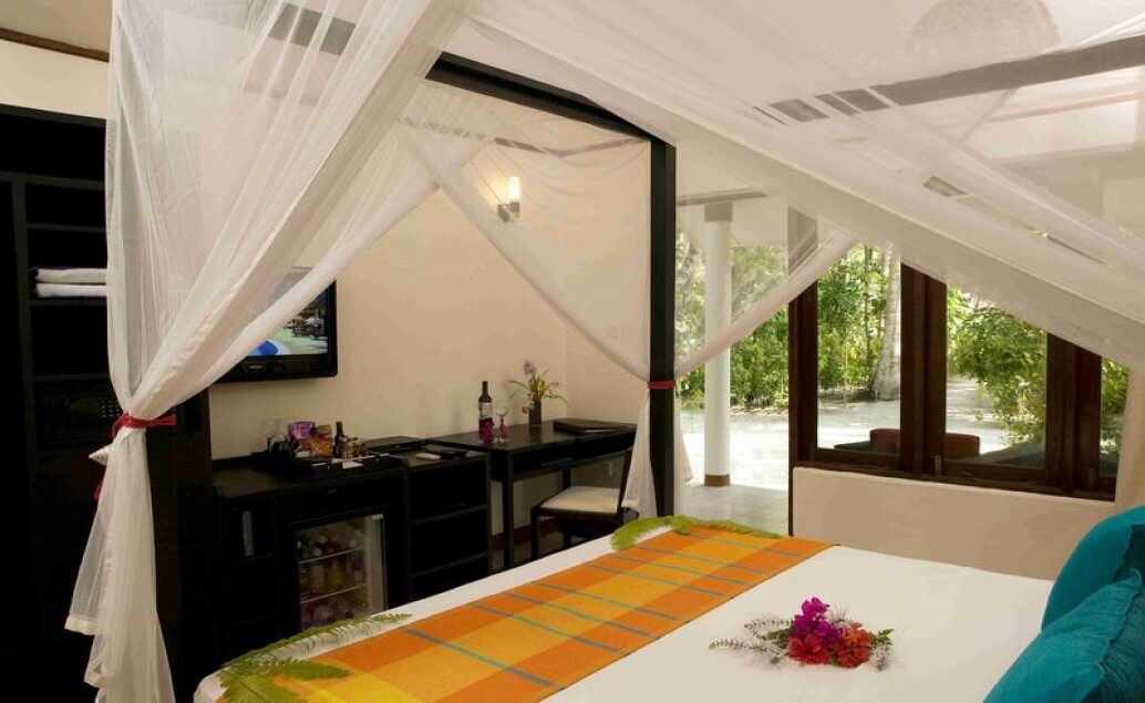 Vilamendhoo island resort 4*