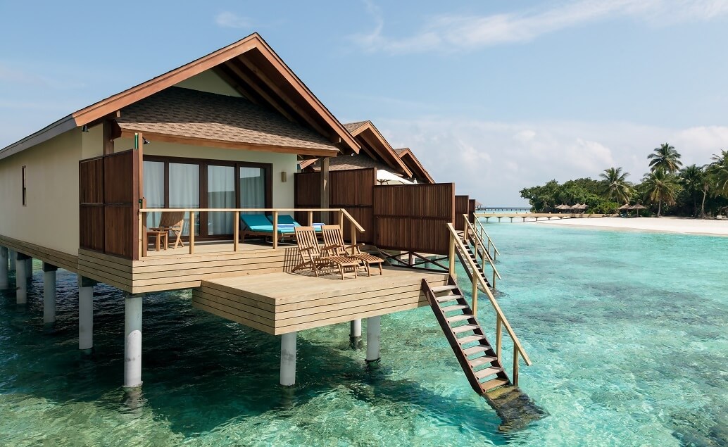 Reethi Faru Resort 4*