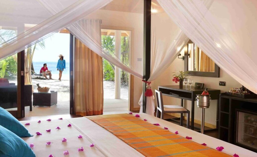 Vilamendhoo island resort 4*